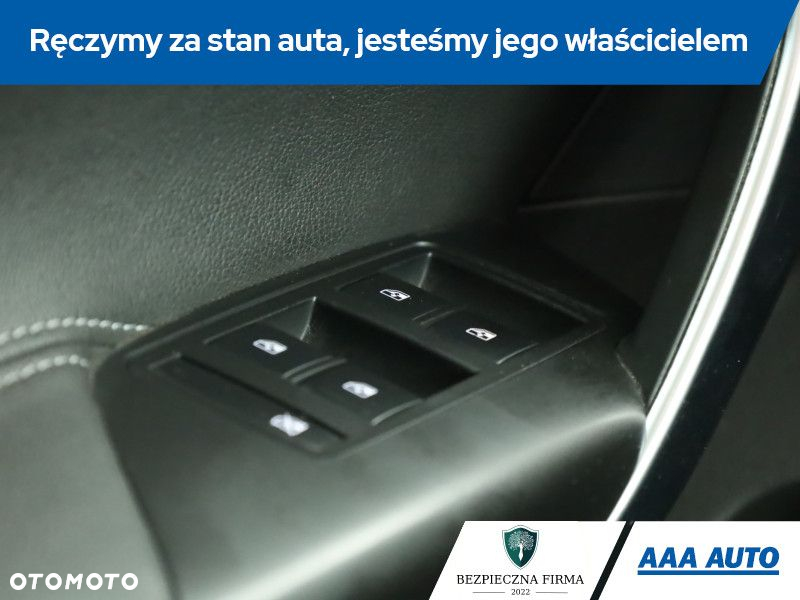 Opel Insignia - 16