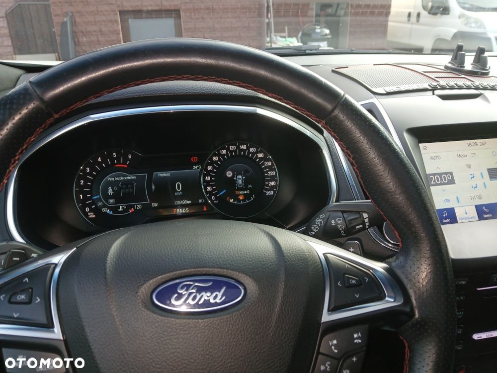 Ford Edge - 7