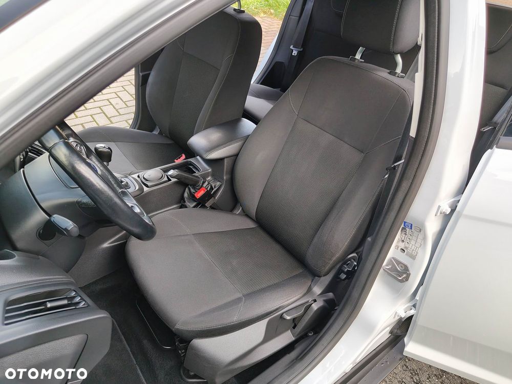 Ford Focus SW 1.5 EcoBoost S&S ACTIVE - 14