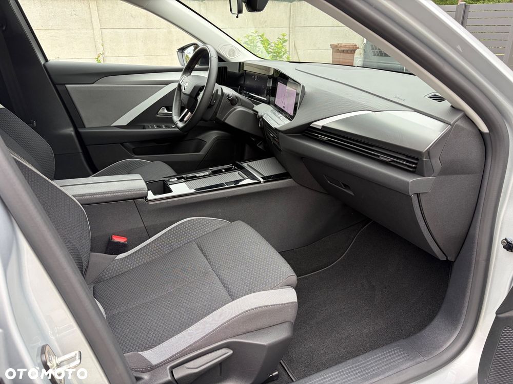 Opel Astra 1.2 Turbo Automatik Business Edition - 23