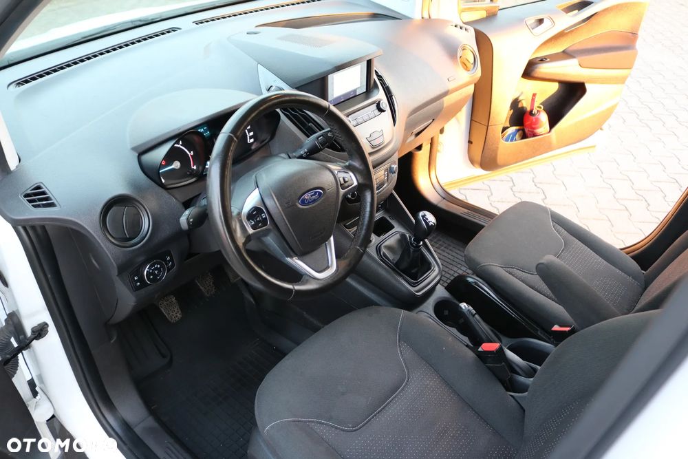 Ford COURIER - 25