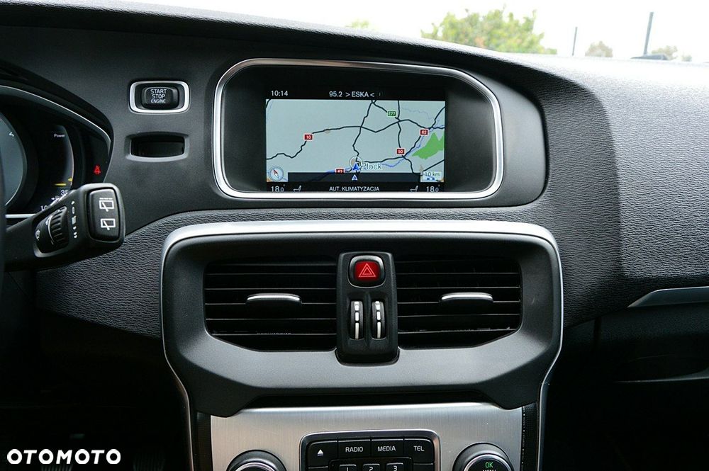 Volvo V40 - 38