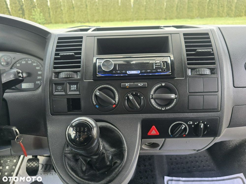 Volkswagen Transporter - 23