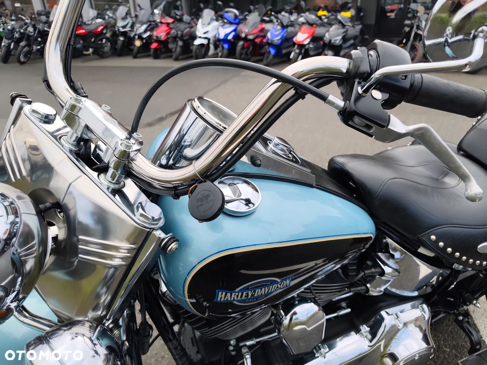 Harley-Davidson Softail Heritage Classic - 26
