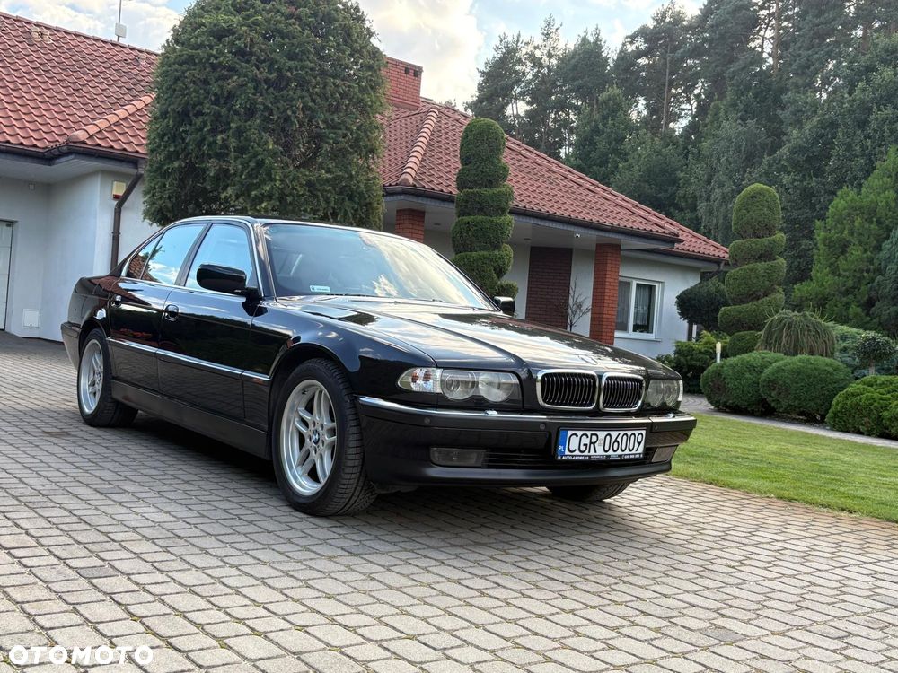 BMW Seria 7 735i L - 14