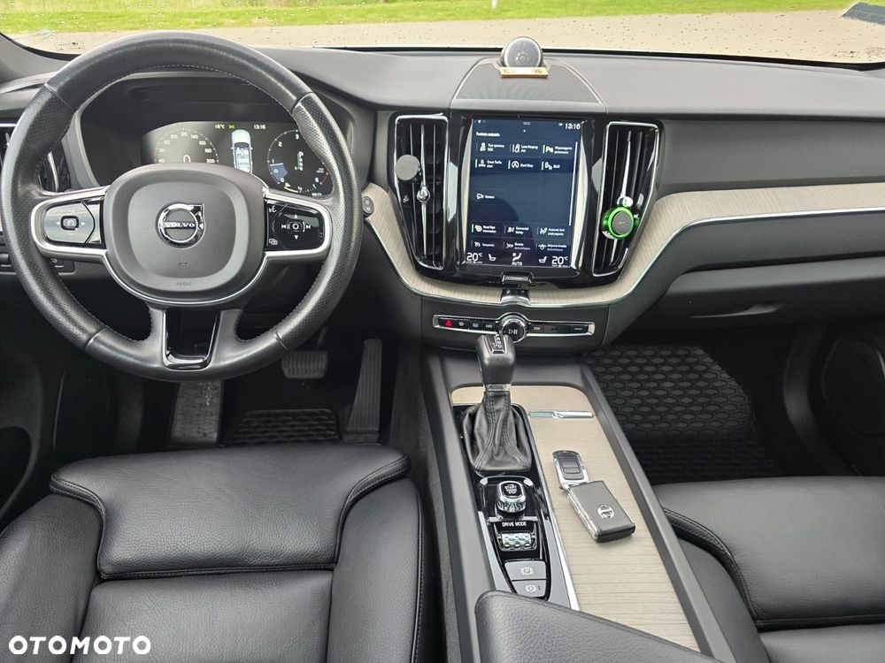Volvo XC 60 D4 AWD Geartronic Inscription - 18