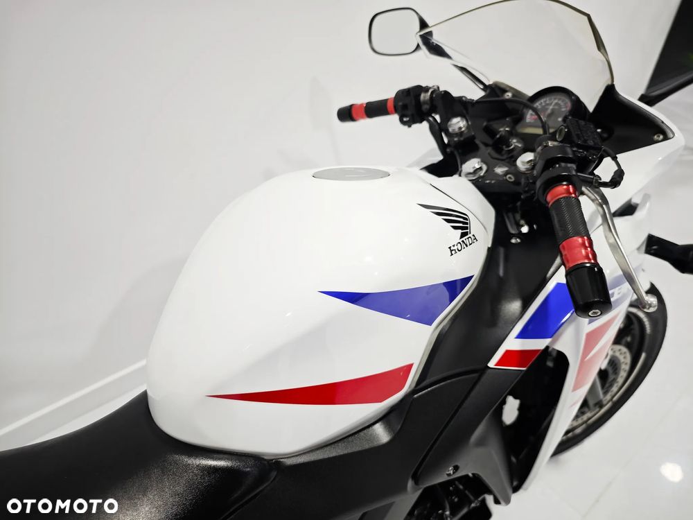 Honda CBR - 8