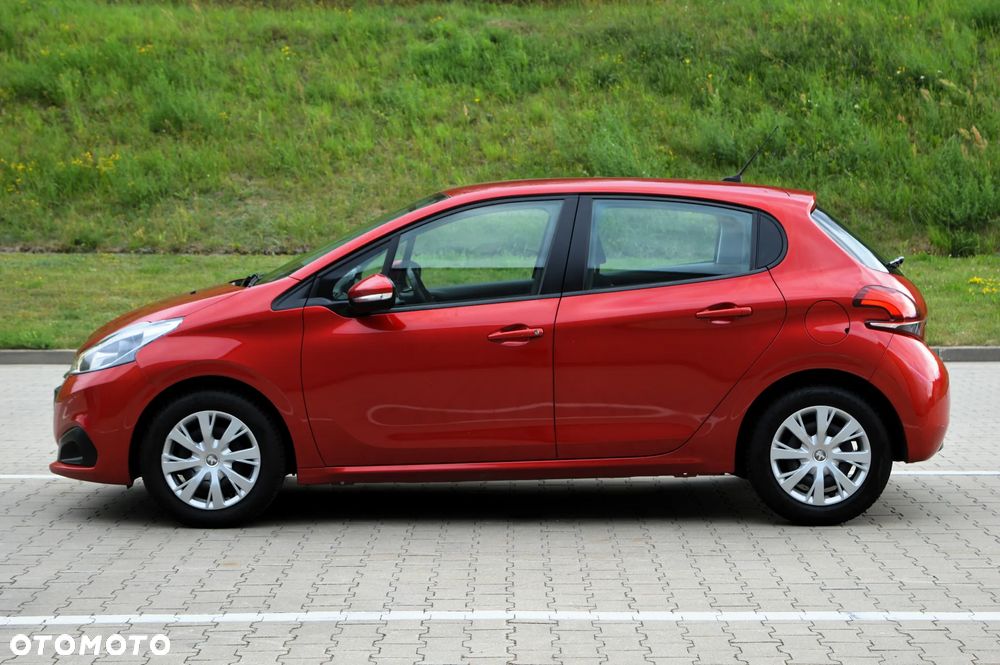 Peugeot 208 1.2 PureTech Allure - 26