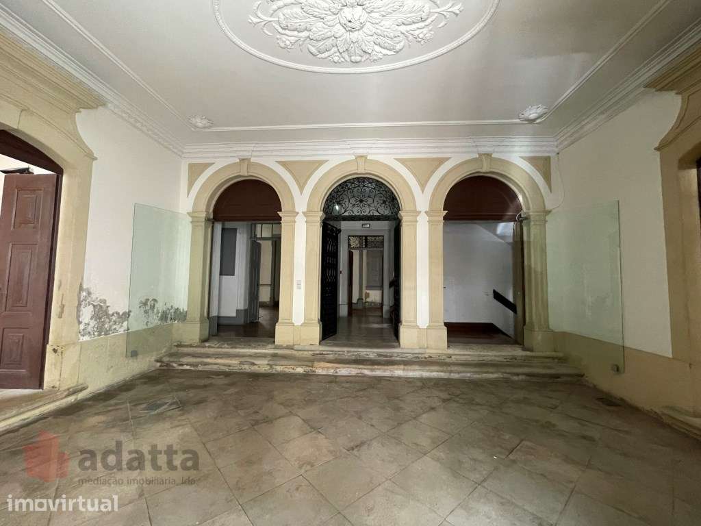 PRÉDIO PARA ARRENDAMENTO - CENTRO HISTÓRICO DE COIMBRA - Grande imagem: 3/22