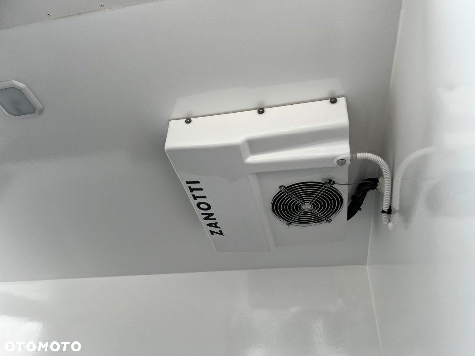 Ford Transit Custom - 11