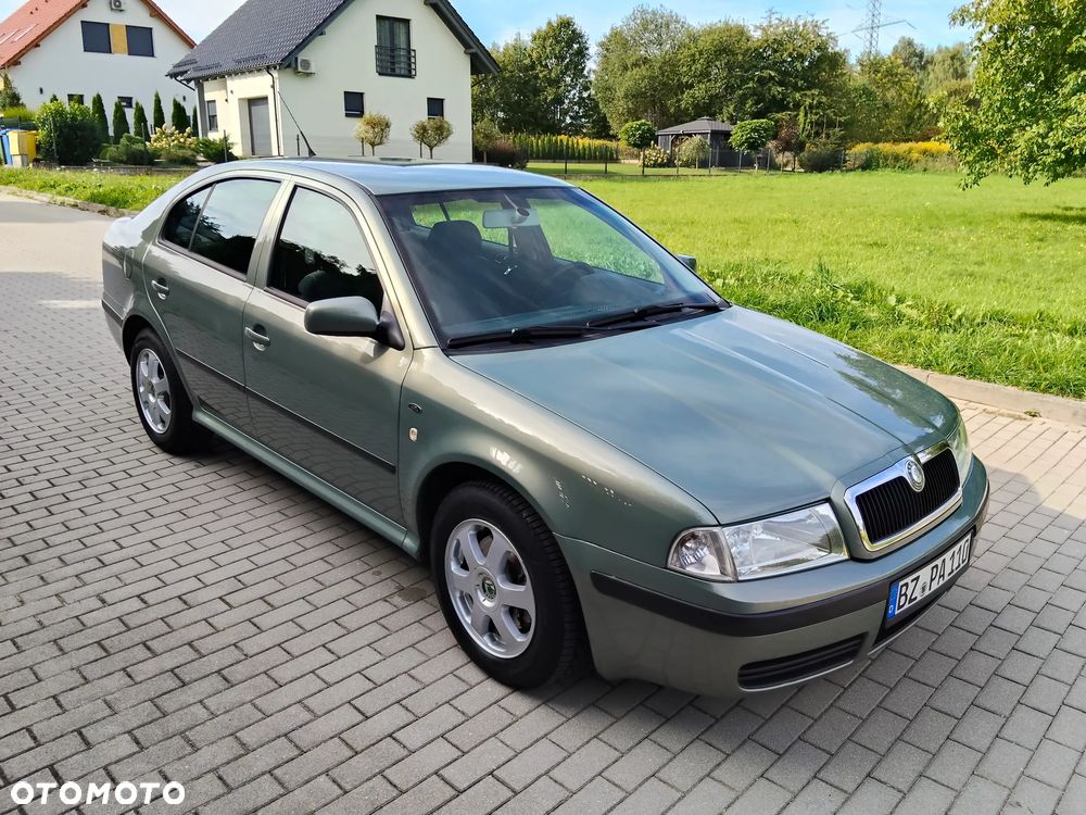 Skoda Octavia 1.8 T Elegance - 12