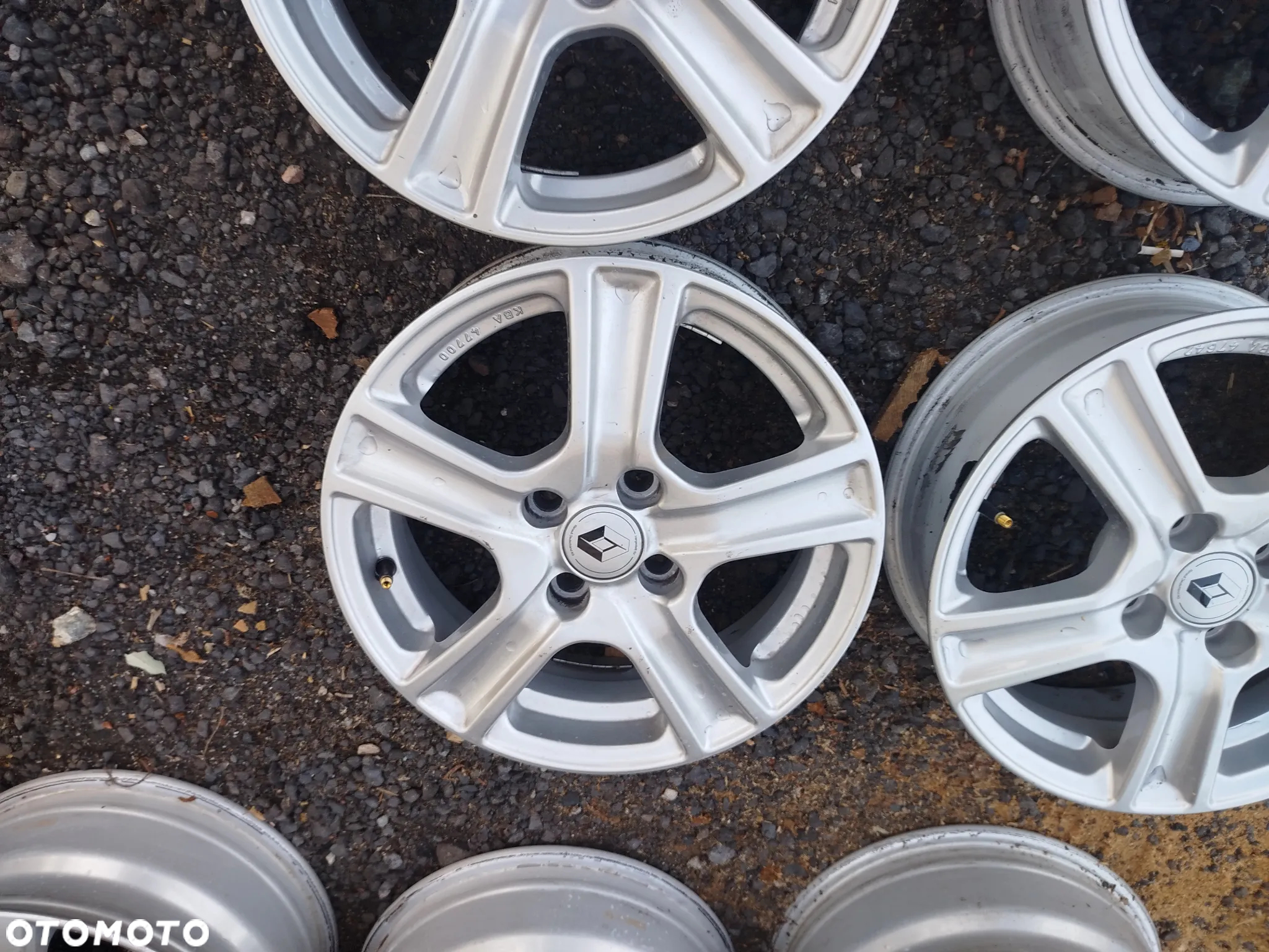 Felgi Aluminiowe Renault Twingo  dwie szerokość 5x15 i 5,5x15 Cali 4x100 Super stan - 3