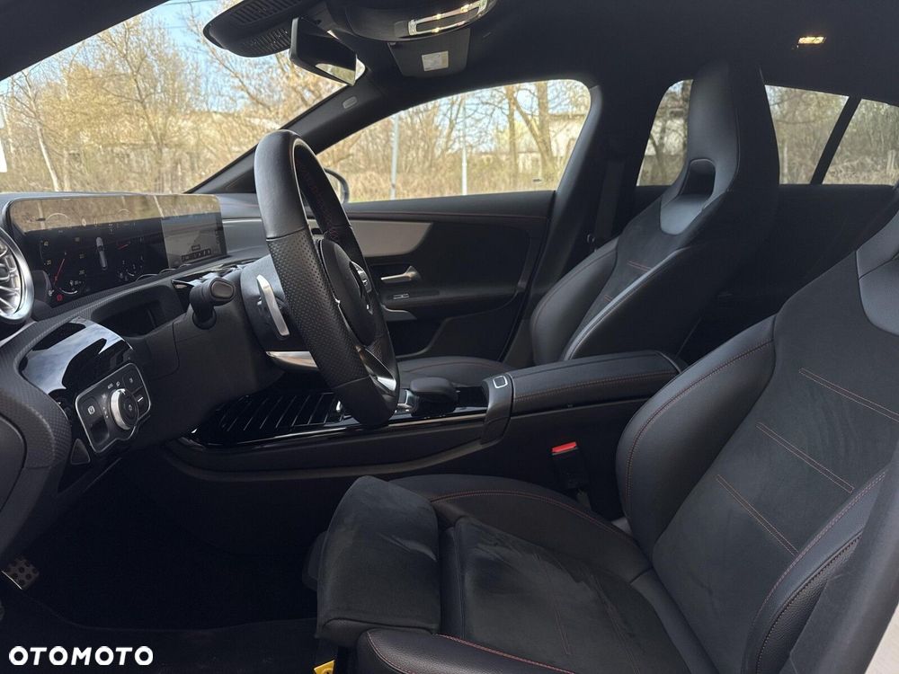 Mercedes-Benz CLA 200 d 4-Matic AMG Line 8G-DCT - 18