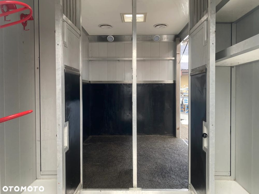 Mercedes-Benz SPRINTER - 19