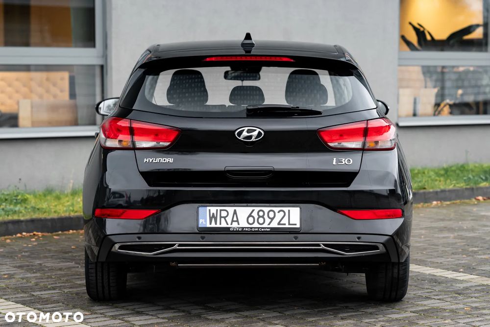 Hyundai i30 1.5 T-GDI 48V Premium DCT - 14