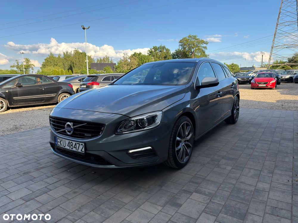 Volvo V60 D3 Drive-E R-Design Momentum - 19