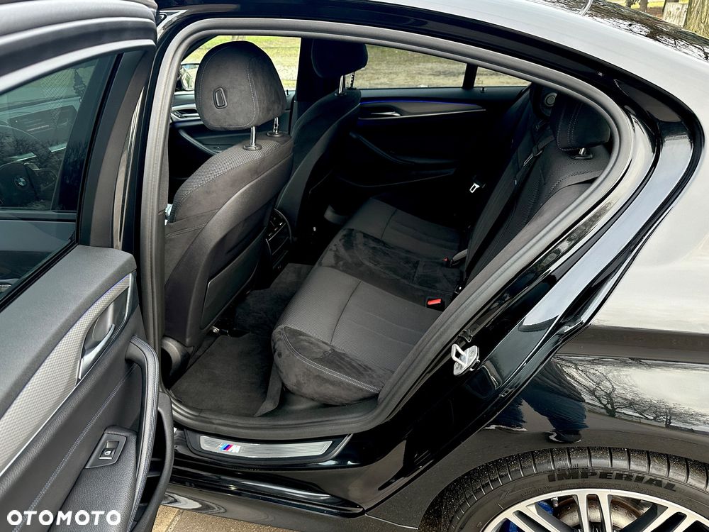 BMW Seria 5 530e iPerformance M Sport sport - 11