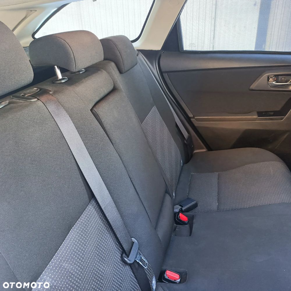 Toyota Auris - 6