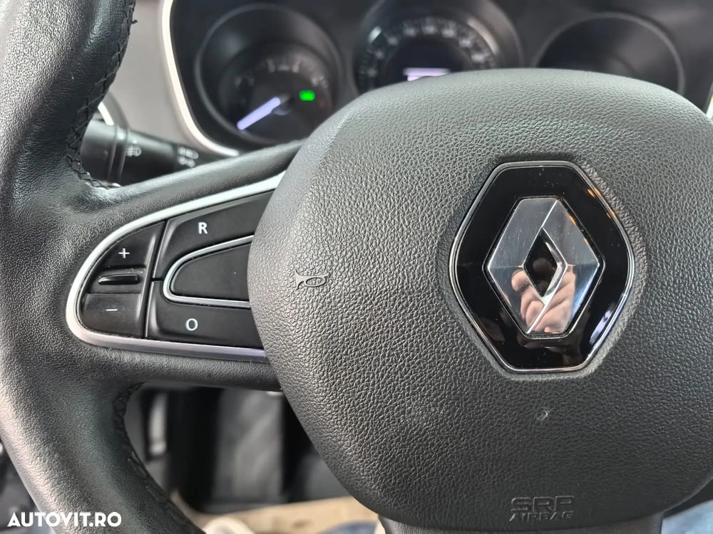 Renault Megane ENERGY TCe Life - 14