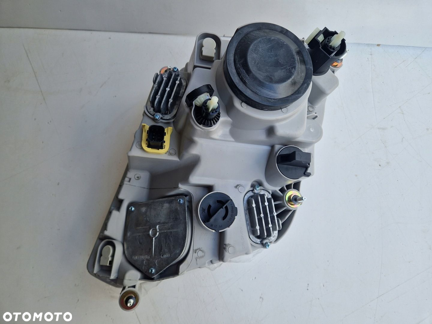 VOLVO FL FE REFLEKTOR LAMPA LED HALOGEN PRAWA PRAWY NOWA ZAMIENNIK - 2
