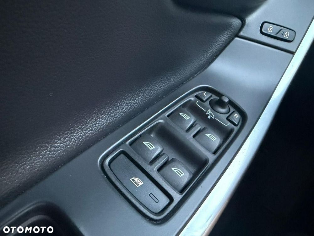 Volvo V60 D3 Momentum - 20