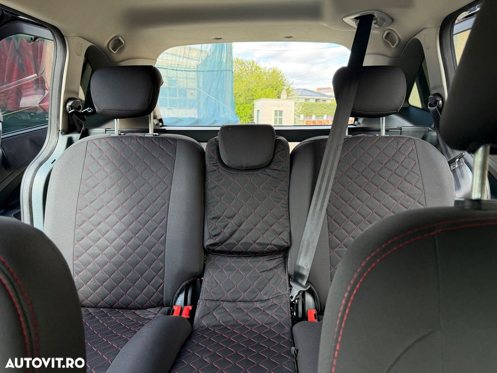 Ford Grand C-Max 2.0 TDCi Titanium - 11