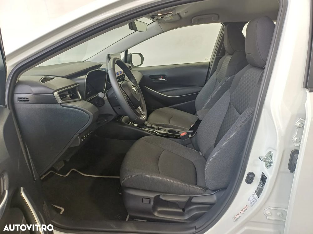 Toyota Corolla - 6