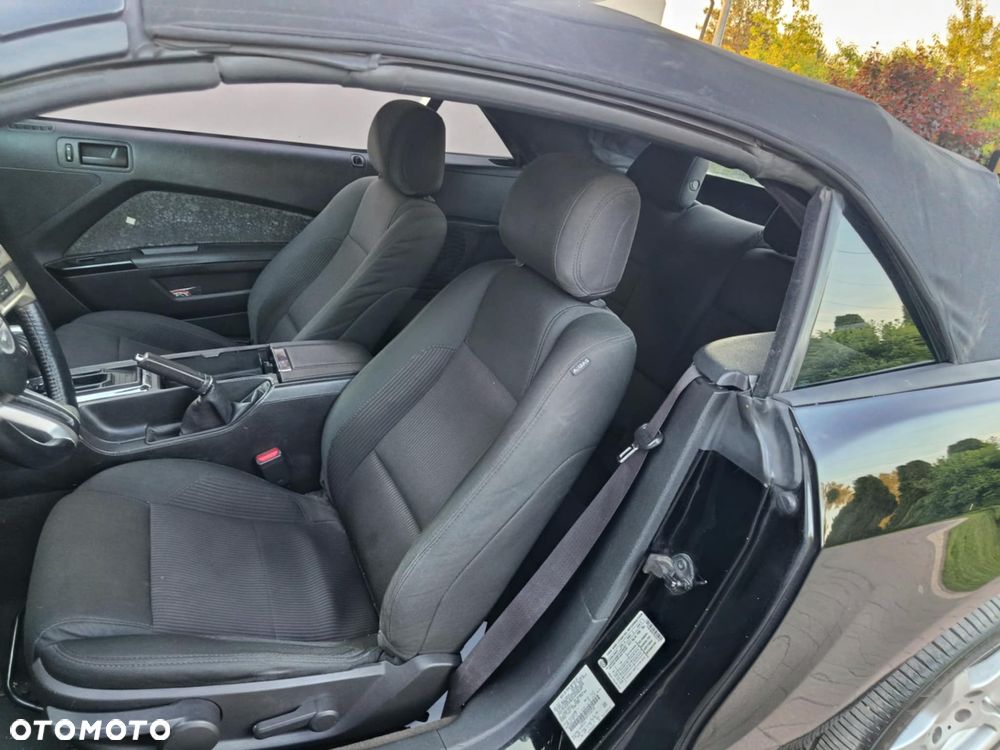 Ford Mustang 3.7 V6 - 24