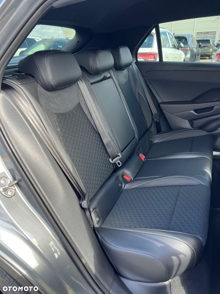 Volkswagen T-Roc - 6