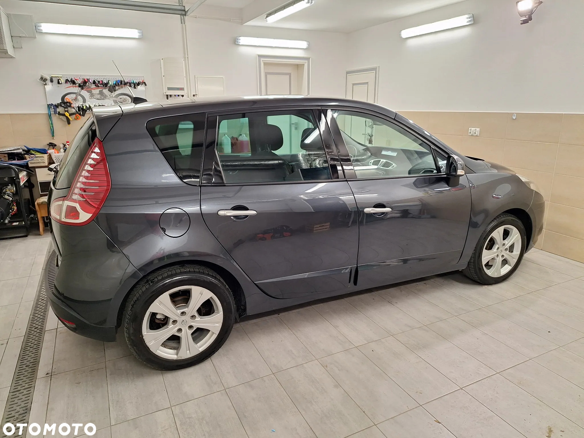 Renault Scenic 1.4 16V TCE TomTom Edition - 15