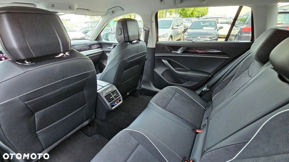 Volkswagen Passat - 23