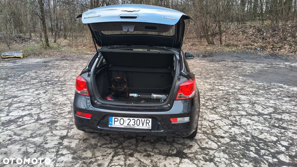 Chevrolet Cruze 1.8 LT - 24