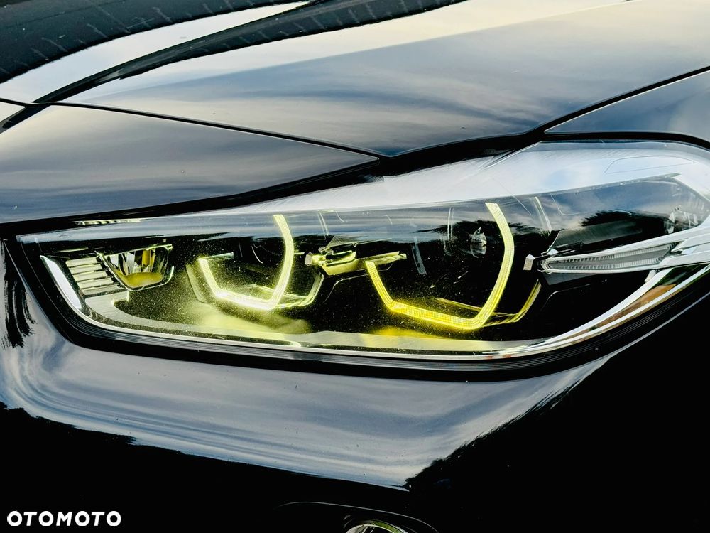 BMW X2 sDrive18d Business Edition sport - 40