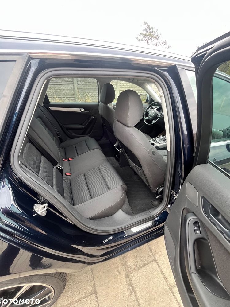 Audi A4 Avant 2.0 TDI Multitronic - 23