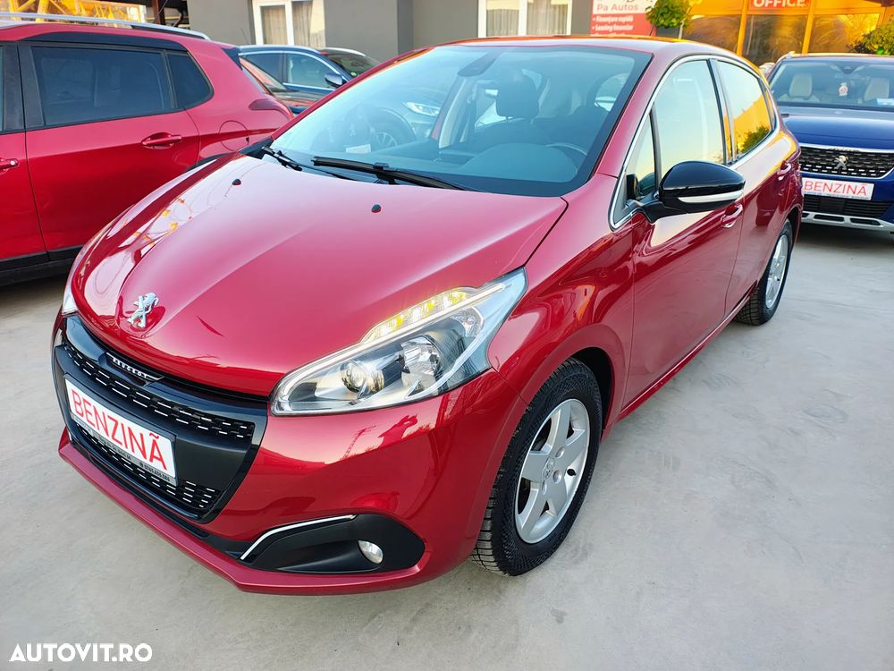 Peugeot 208 PureTech 110 Stop & Start Allure - 1