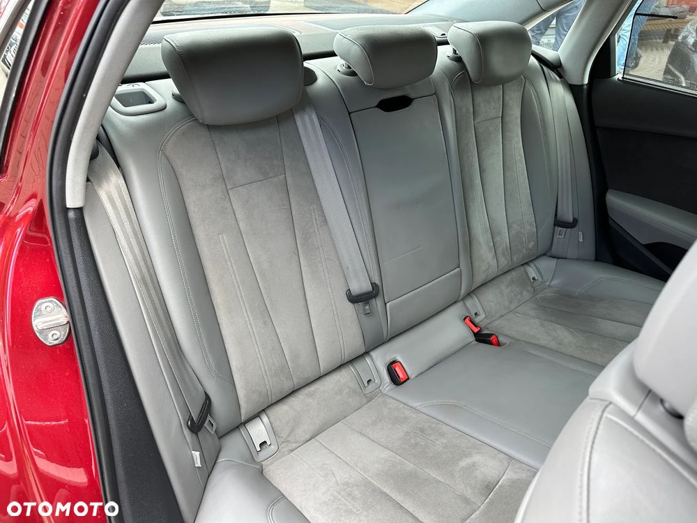 Audi A4 Limousine - 24