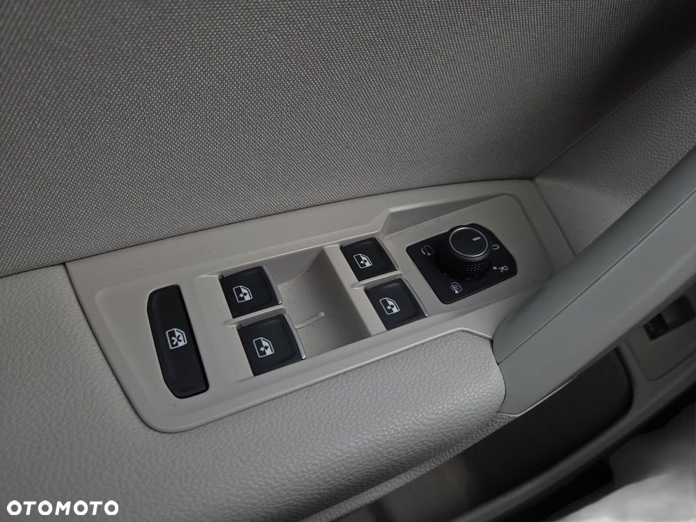 Volkswagen Tiguan Allspace 2.0 TDI Elegance DSG - 27