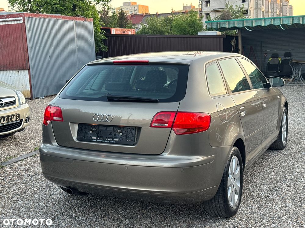 Audi A3 Sportback - 6
