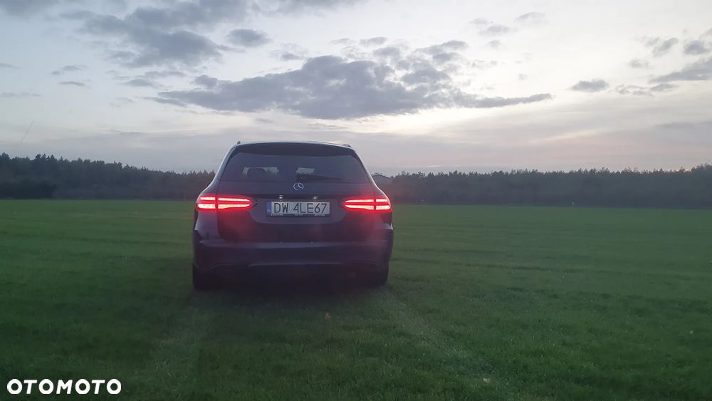 Mercedes-Benz Klasa E 400 4-Matic 9G-TRONIC - 9