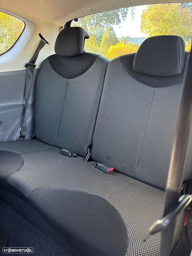 Toyota Aygo 1.0 - 7