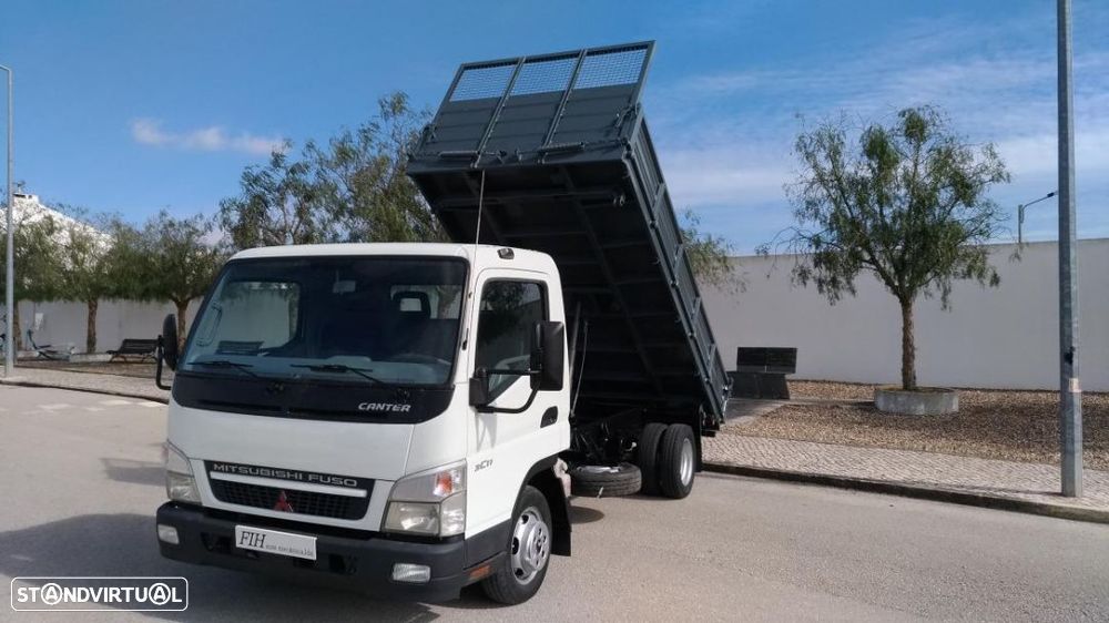 Mitsubishi Canter Fuso - 1