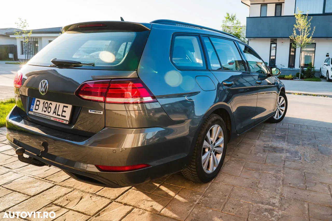 Volkswagen Golf 1.6 TDI Highline - 4