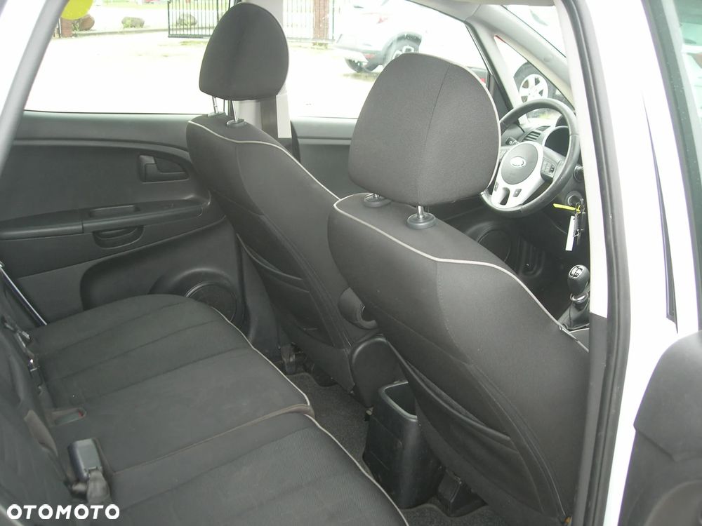 Kia Venga - 20