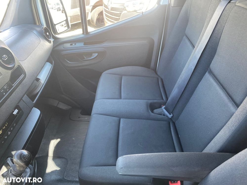Mercedes-Benz SPRINTER - 21