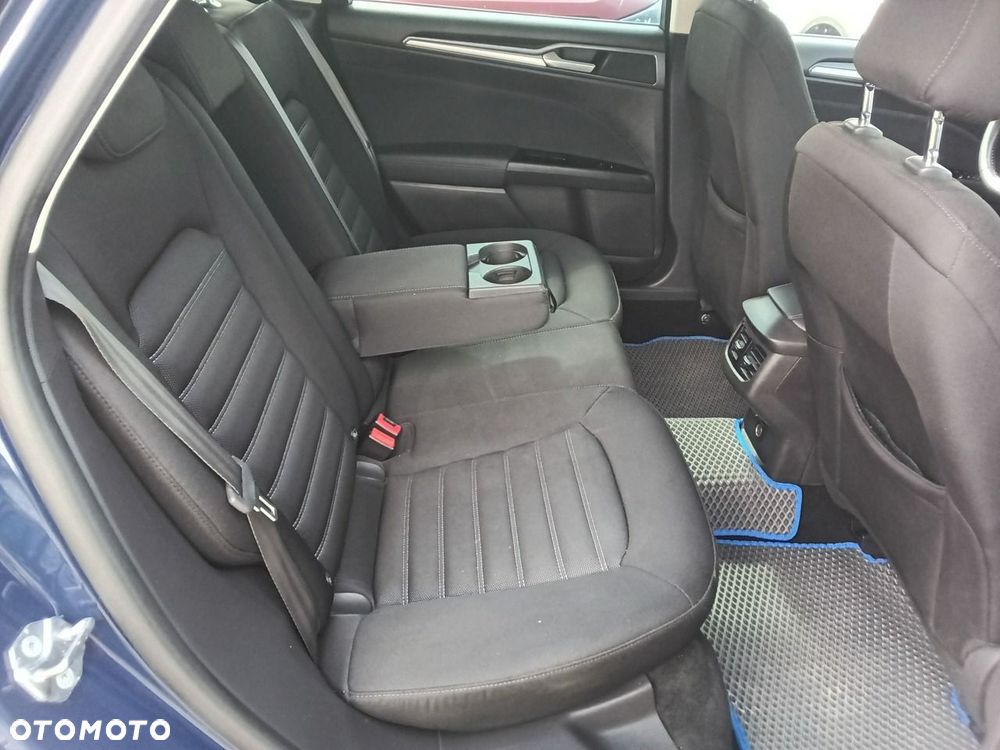 Ford Mondeo - 10