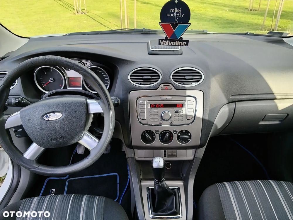 Ford Focus 2009 photo 5