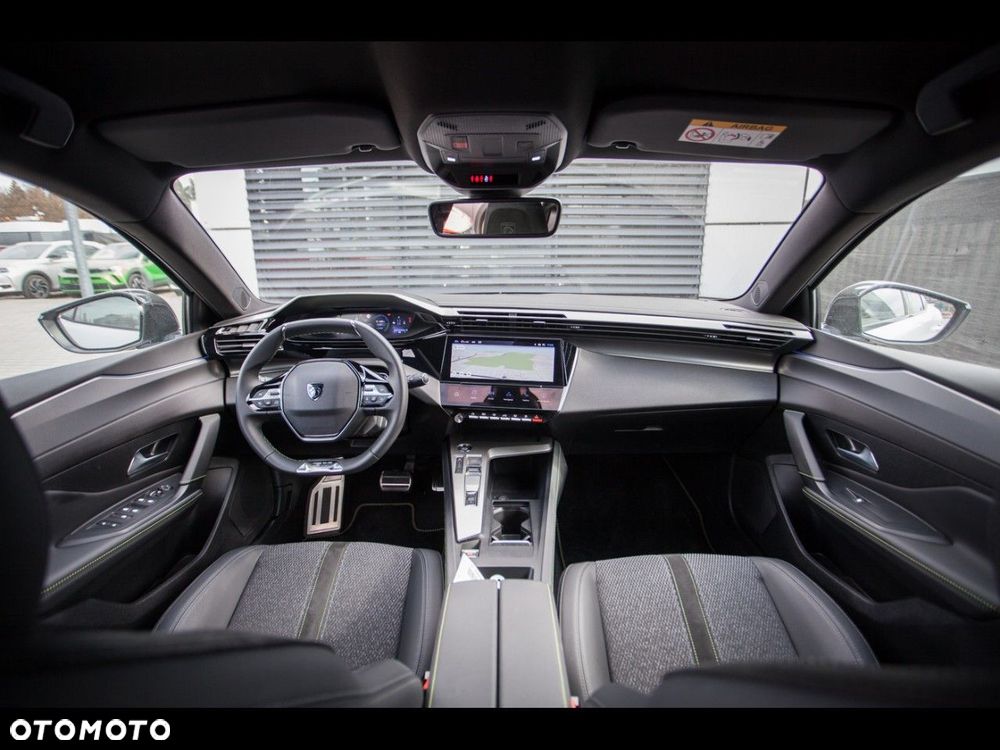 Peugeot 408 1.6 Plug-In Hybrid 225 Allure EAT8 - 36