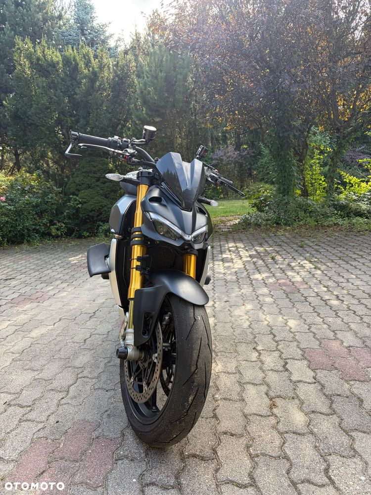 Ducati Streetfighter V4 - 1