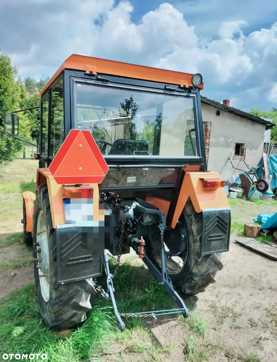 Ursus C-330 - 3