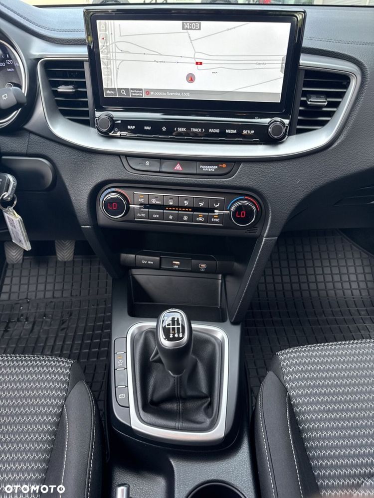Kia Ceed 1.5 T-GDI M - 20